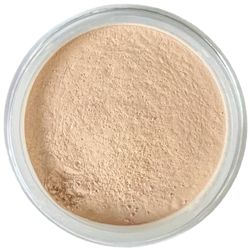 Finishingpoeder: Poeder over je hele gezicht voor een matte finish en langdurige, waterproof make-up die de hele dag blijft zitten.