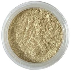 Oogschaduw Goud Genova: Schitterende gouden kleur met subtiele tinten van beige en groen. Perfect voor een opvallende ooglook, vooral als highlight voor een stralend effect