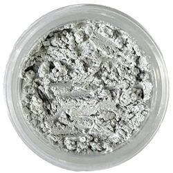 Oogschaduw Zilver Zadar: Een opvallende zilveren kleur met een vleugje ijsblauw. Perfect voor een spetterende ooglook, vooral als highlight voor een extra sprankeling